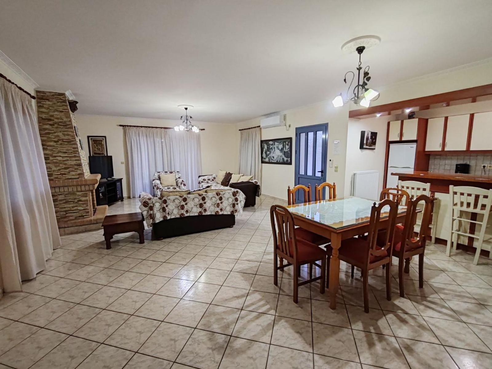 Holiday home Mirella Tselendata